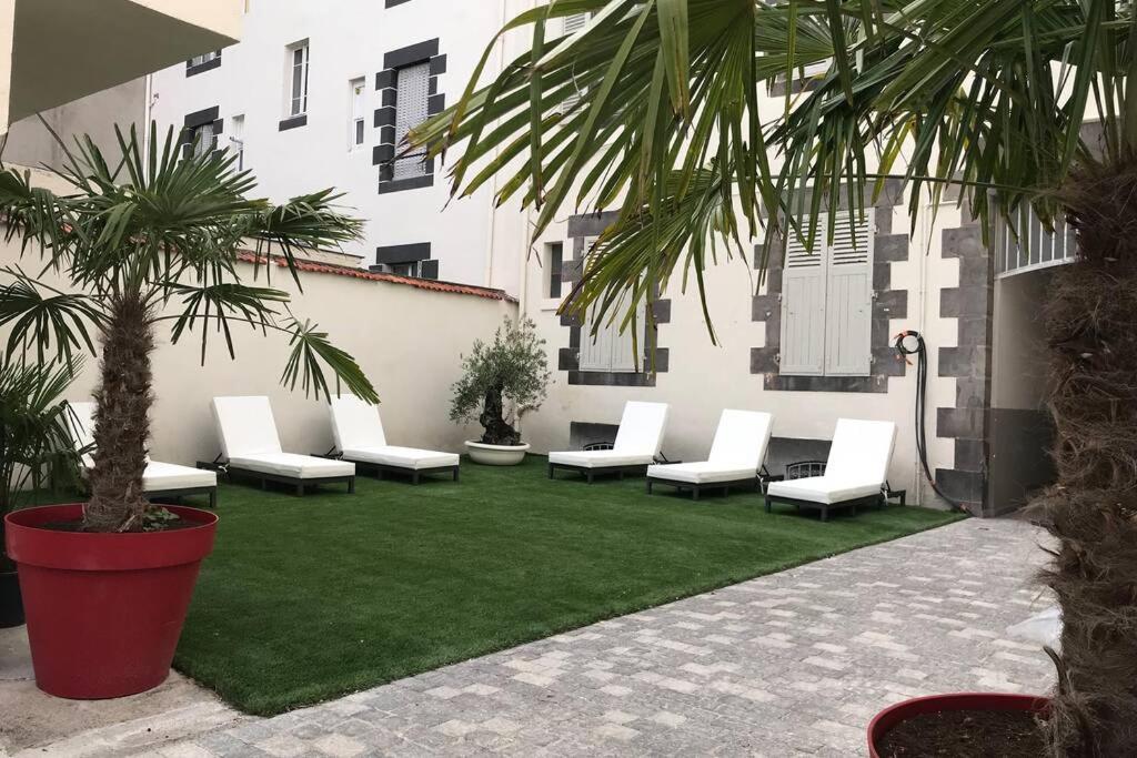 Rare Petit Cocon F1 Calme Possibilite Jacuzzi Hammam En Sus Apartment Chamalieres Exterior photo